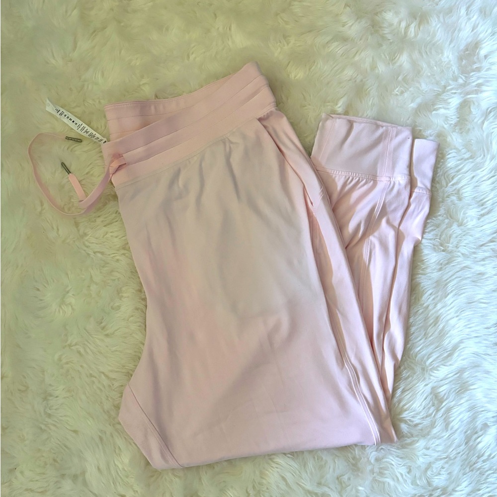 Lululemon light pink joggers size 18.